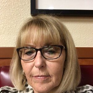 Meet your Posher, Janet